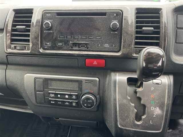 TOYOTA REGIUS ACE VAN 2017