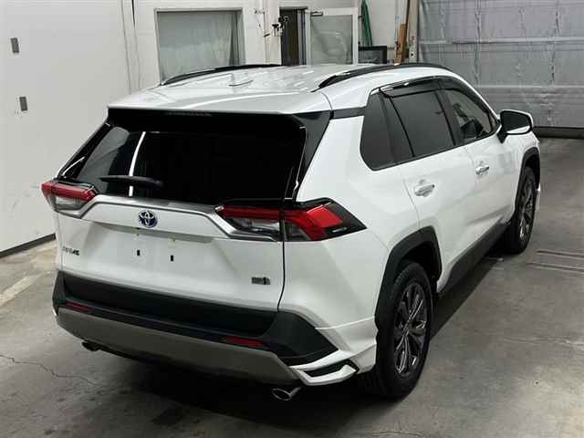 TOYOTA RAV4 2024