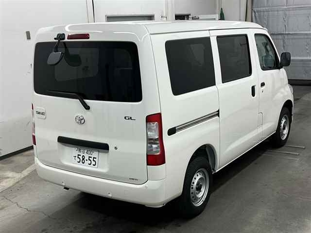 TOYOTA TOWN ACE VAN 2025
