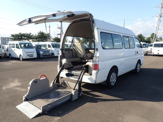 NISSAN CARAVAN VAN 2011