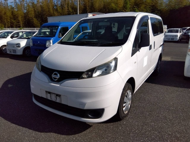 NISSAN NV200 2016