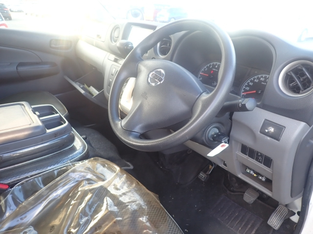 NISSAN CARAVAN VAN 2014