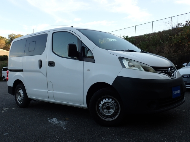 NISSAN NV200 2019