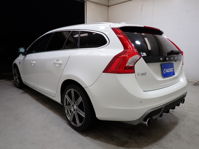 VOLVO V60 2013