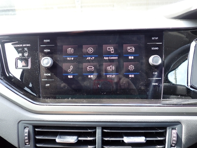 VOLKSWAGEN POLO 2018