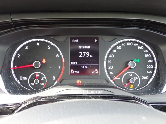 VOLKSWAGEN POLO 2018