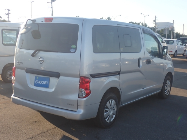 NISSAN NV200 2016