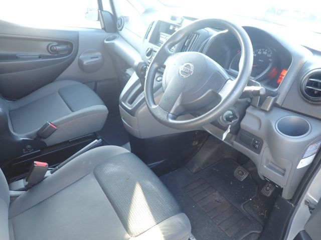 NISSAN NV200 2016