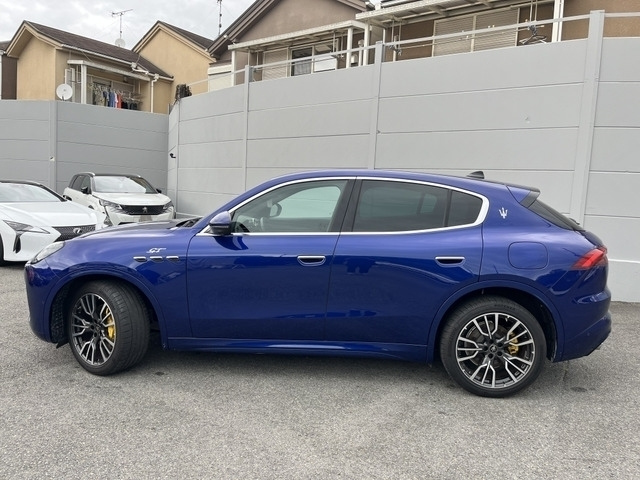 MASERATI GRECALE 2023