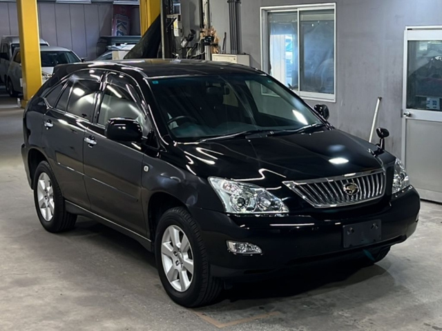TOYOTA HARRIER 2011
