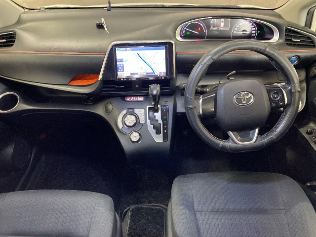 TOYOTA SIENTA 2016