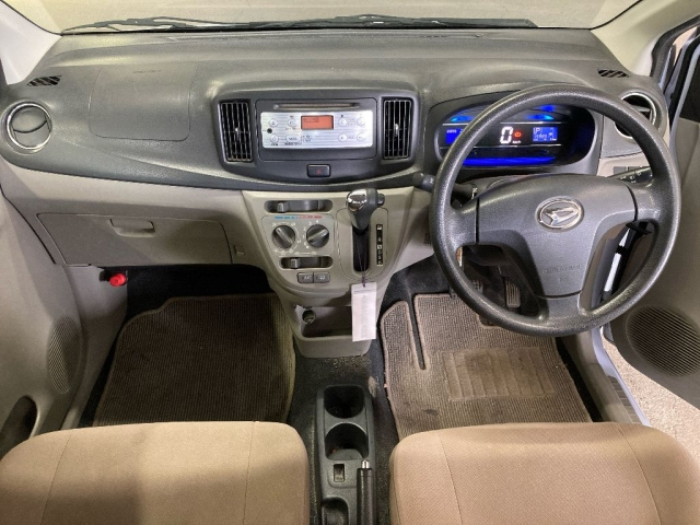 DAIHATSU MIRA E S 2012