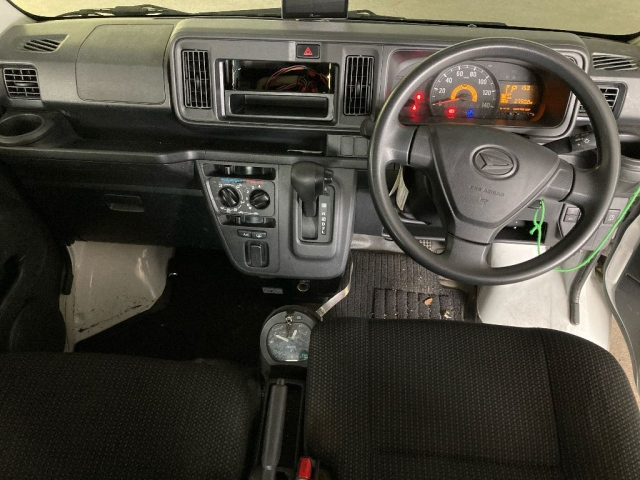 DAIHATSU HIJET VAN 2021