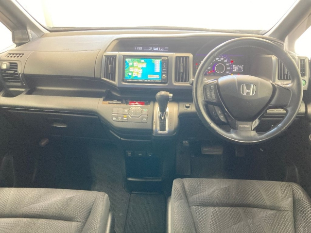 HONDA STEP WAGON 2011