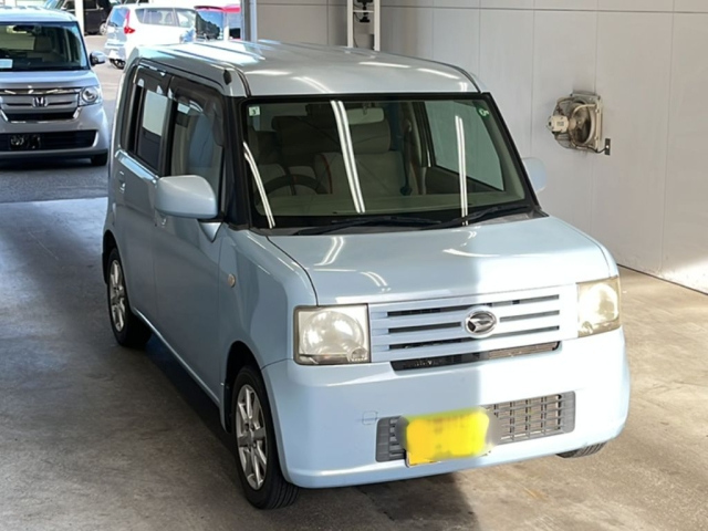 DAIHATSU MOVE CONTE 2011