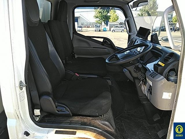 MITSUBISHI CANTER 2020