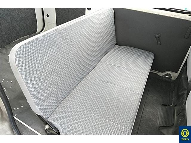 DAIHATSU HIJET VAN 2011