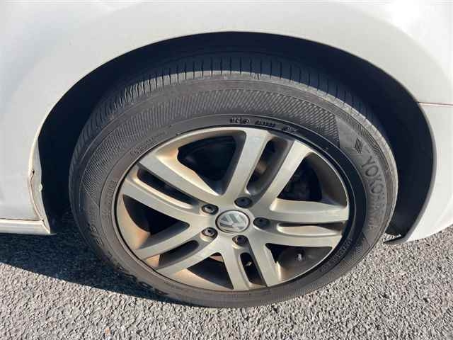 VOLKSWAGEN GOLF 2011