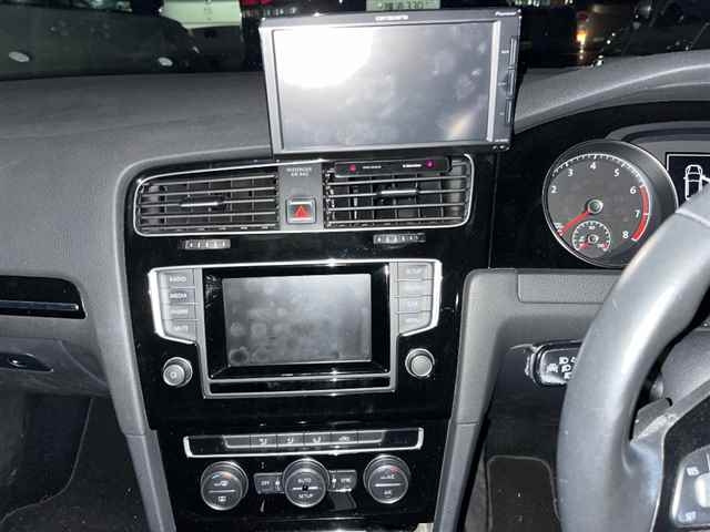 VOLKSWAGEN GOLF 2013