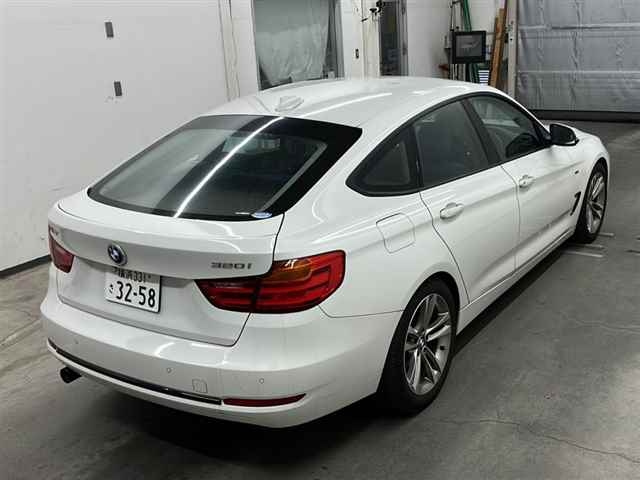 BMW 3 SERIES 2013