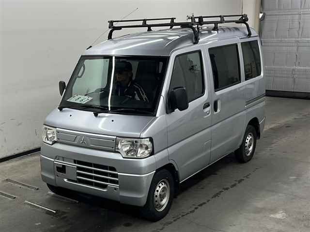 MITSUBISHI MINICAB VAN 2013