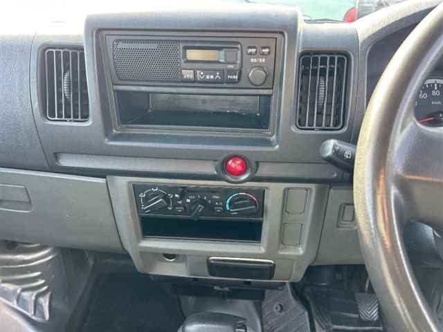 MITSUBISHI MINICAB VAN 2013