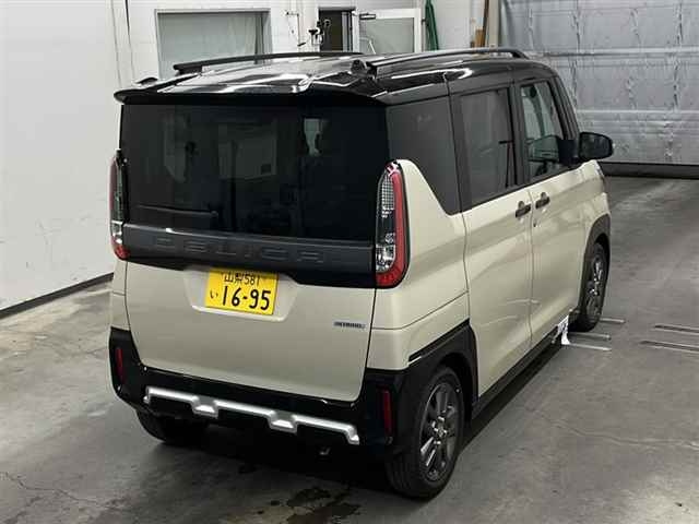 MITSUBISHI DELICA MINI 2025