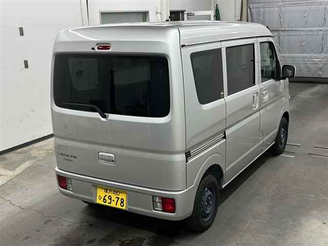 MITSUBISHI MINICAB VAN 2025