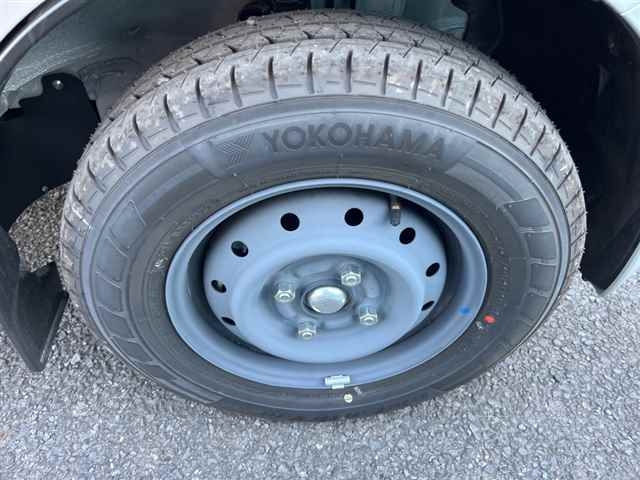 MITSUBISHI MINICAB VAN 2025