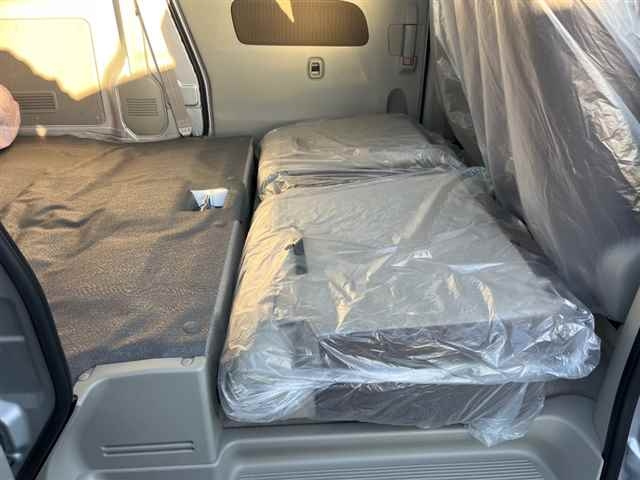 MITSUBISHI MINICAB VAN 2025