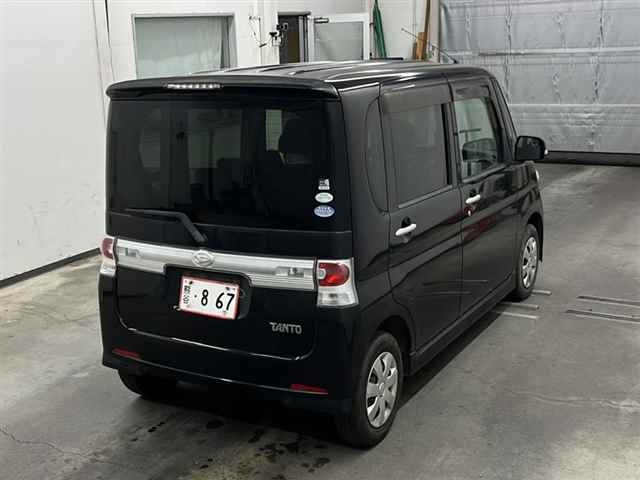 DAIHATSU TANTO 2010