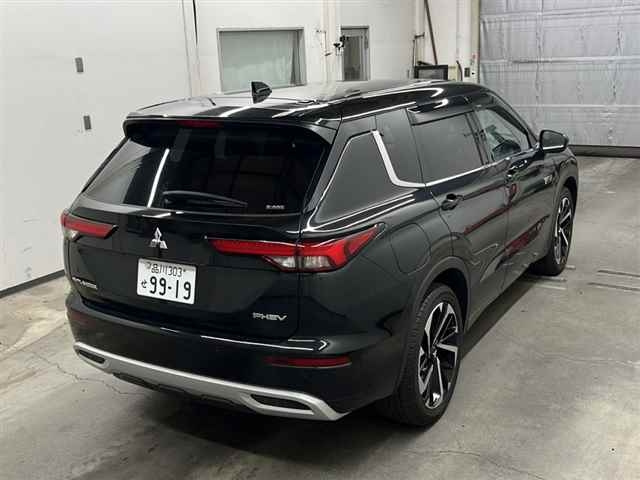 MITSUBISHI OUTLANDER PHEV 2024