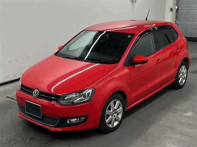 VOLKSWAGEN POLO 2013