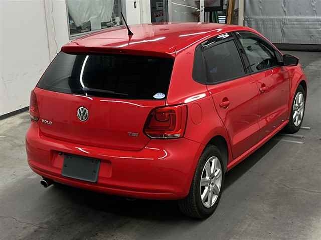 VOLKSWAGEN POLO 2013