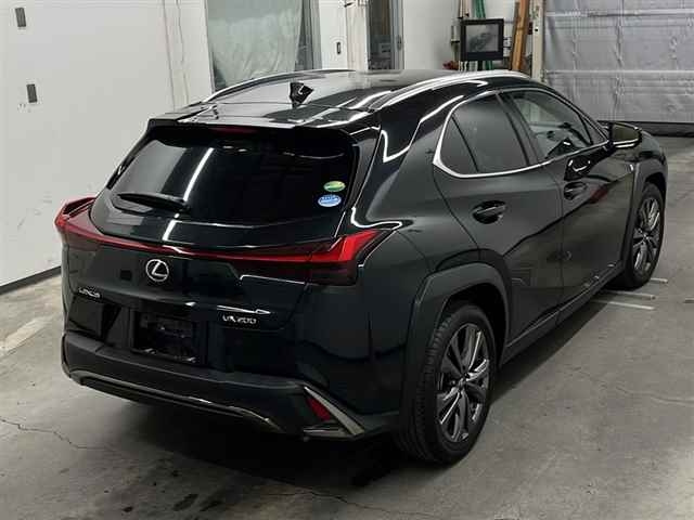 LEXUS UX 2018