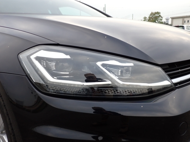 VOLKSWAGEN GOLF VARIANT 2018