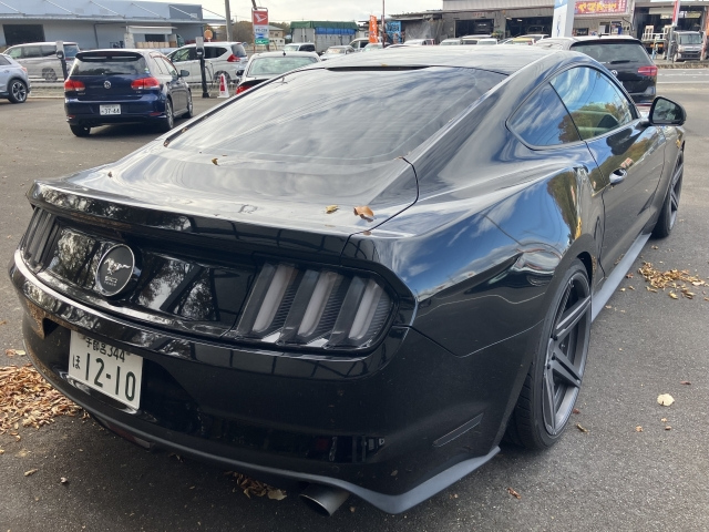 FORD MUSTANG 2015