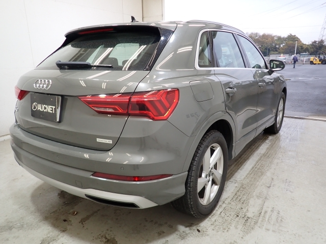 AUDI Q3 2021