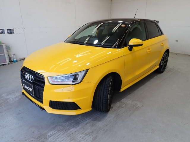 AUDI S1 2016