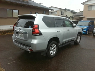 TOYOTA LAND CRUISER PRADO 2018