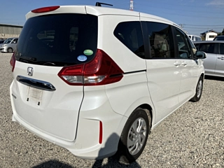 HONDA FREED 2019