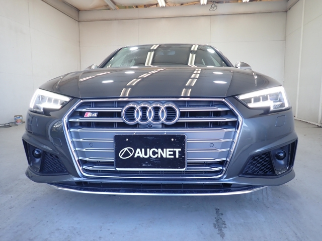 AUDI S4 2019