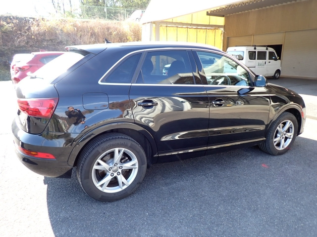 AUDI Q3 2018