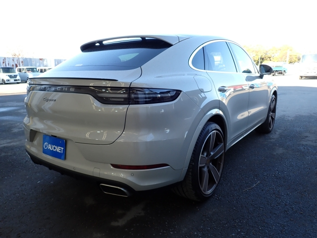 PORSCHE CAYENNE 2020