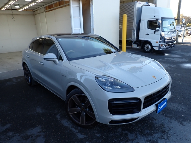 PORSCHE CAYENNE 2020