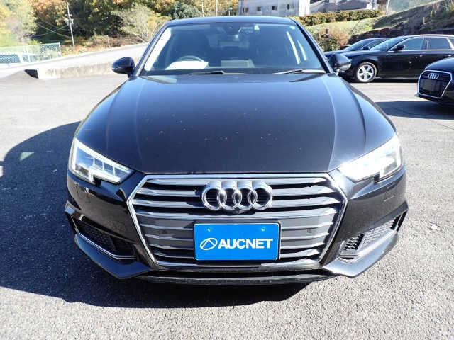 AUDI A4 2019