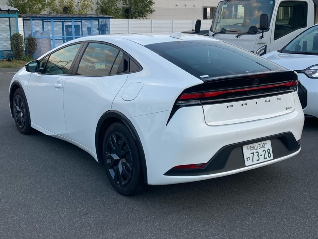 TOYOTA PRIUS 2024