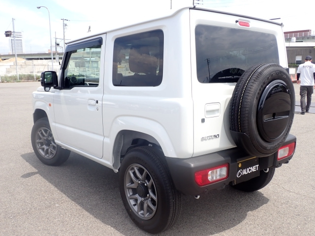 SUZUKI JIMNY 2025