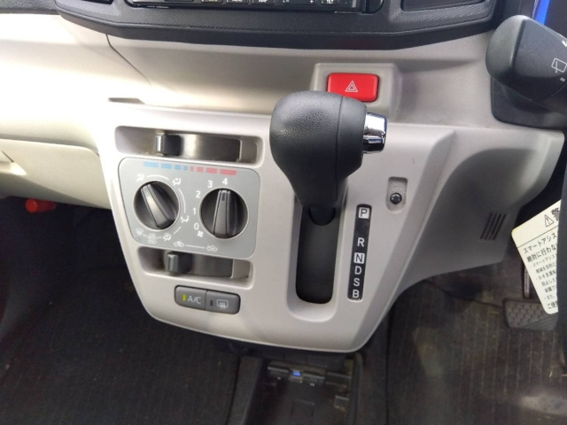 DAIHATSU MIRA E S 2020