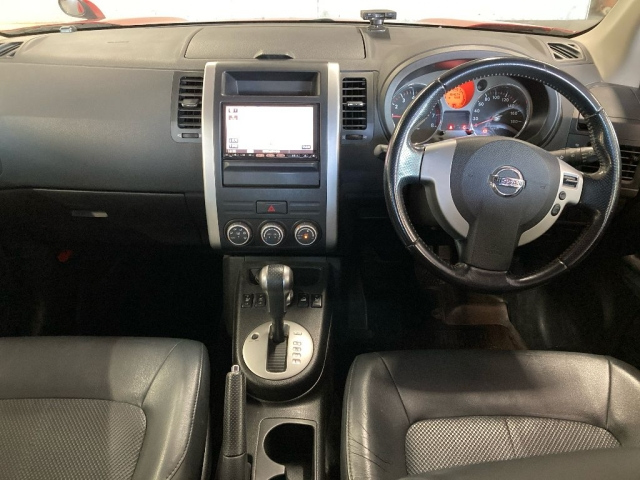 NISSAN X-TRAIL 2009
